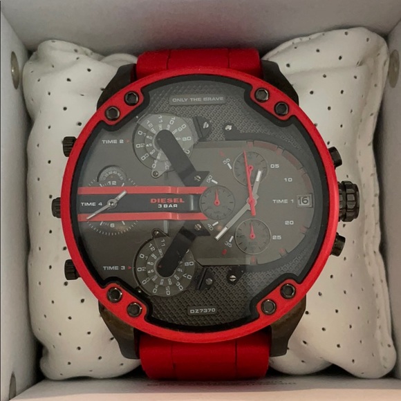 diesel watch mr daddy 2.0 red